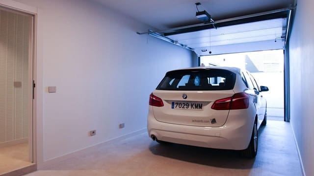 4 soveværelse Villa til salg i Doña Pepa, Rojales med garage - € 810.000 (Ref: 9878780)