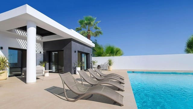 4 soveværelse Villa til salg i Doña Pepa, Rojales med garage - € 810.000 (Ref: 9878780)