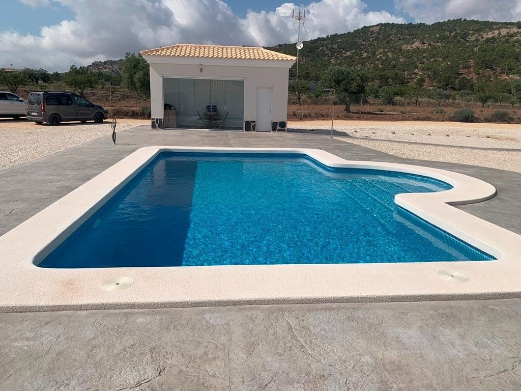 4 slaapkamer Villa te koop in Pinoso met zwembad garage - € 423.000 (Ref: 9881916)