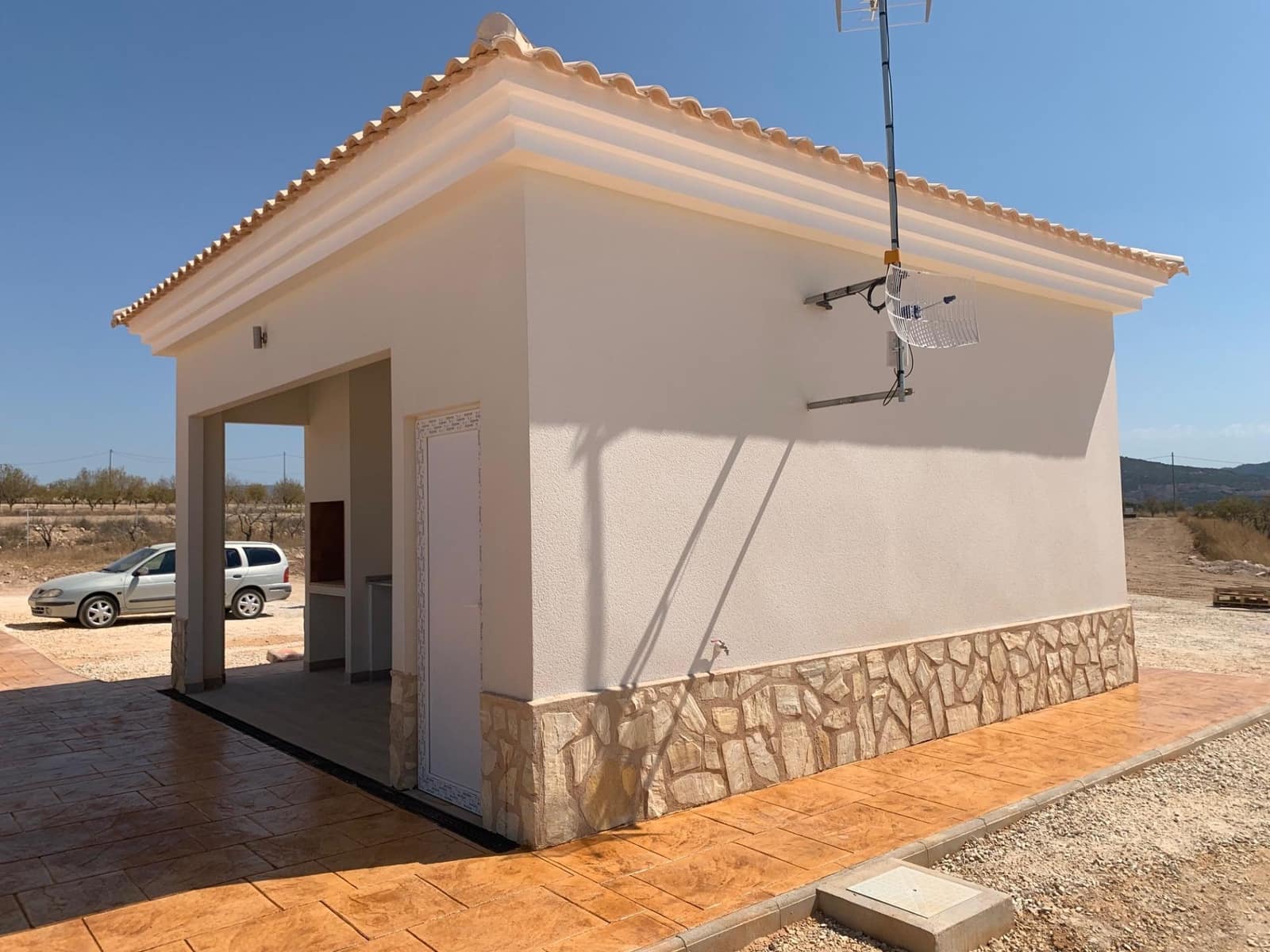 4 slaapkamer Villa te koop in Pinoso met zwembad garage - € 423.000 (Ref: 9881916)