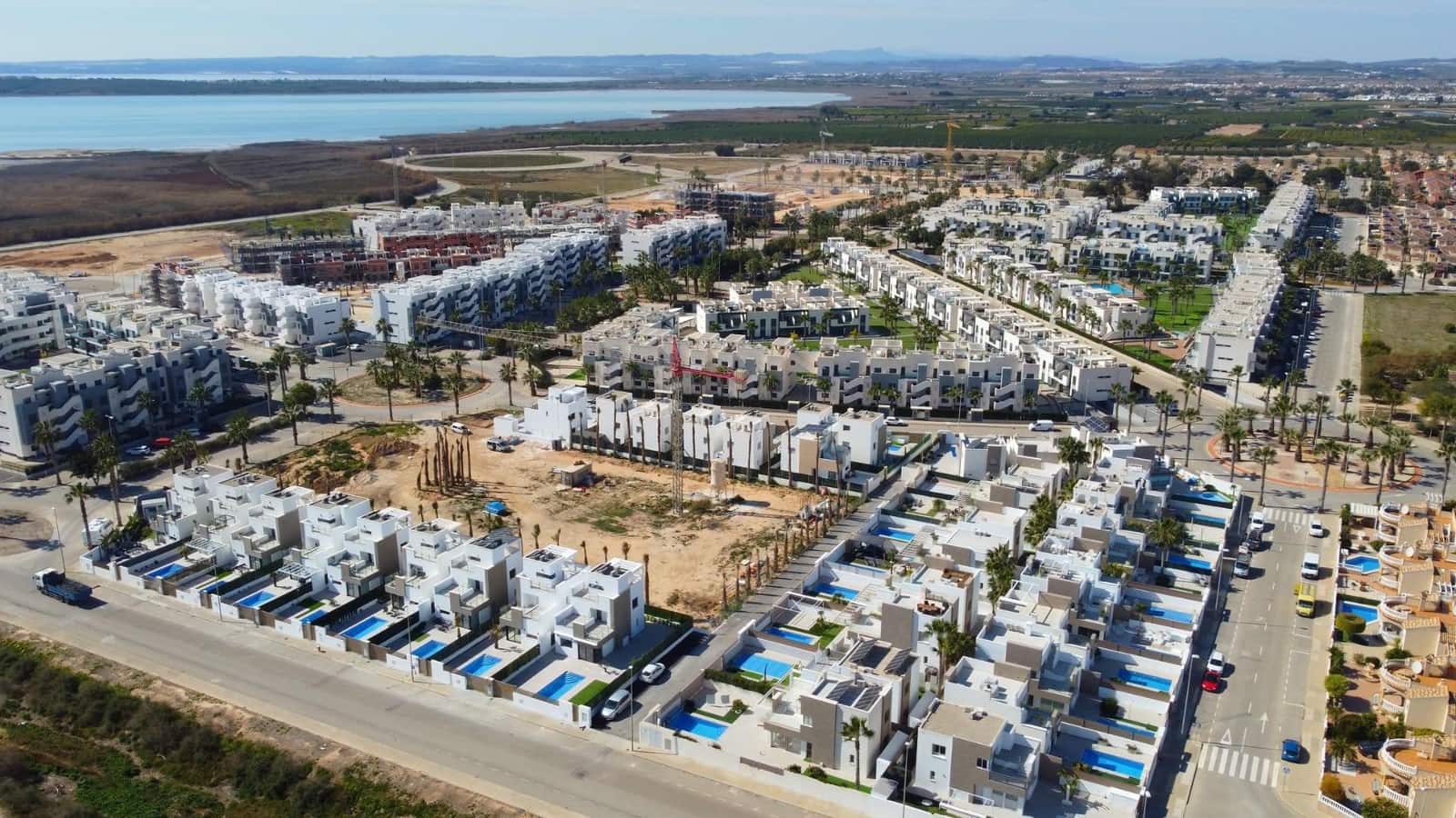 2 quarto Apartamento para venda em El Raso com piscina - 299 000 € (Ref: 9896311)
