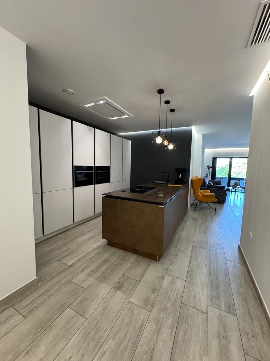 3 soverom Leilighet til salgs i Elche / Elx med svømmebasseng garasje - € 354 000 (Ref: 9907575)
