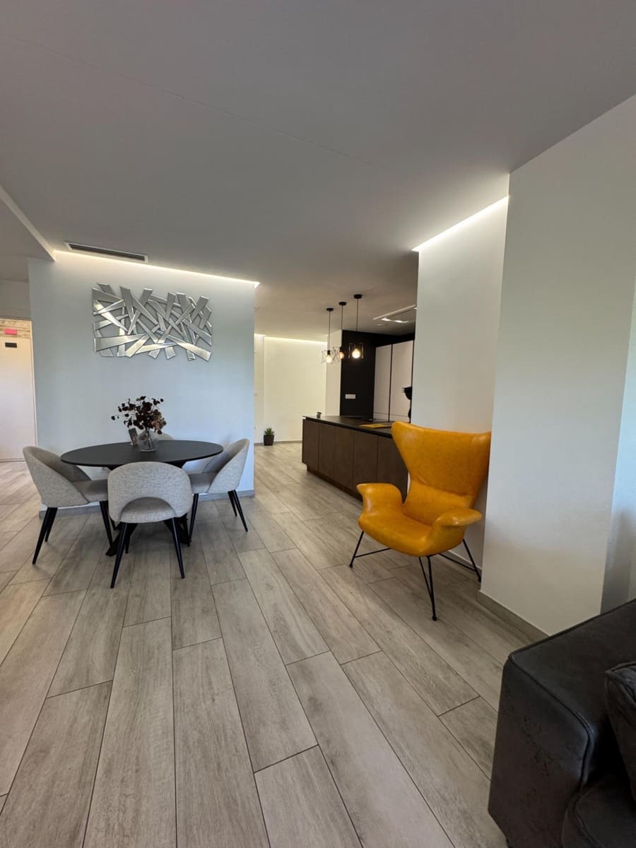 3 soverom Leilighet til salgs i Elche / Elx med svømmebasseng garasje - € 354 000 (Ref: 9907575)
