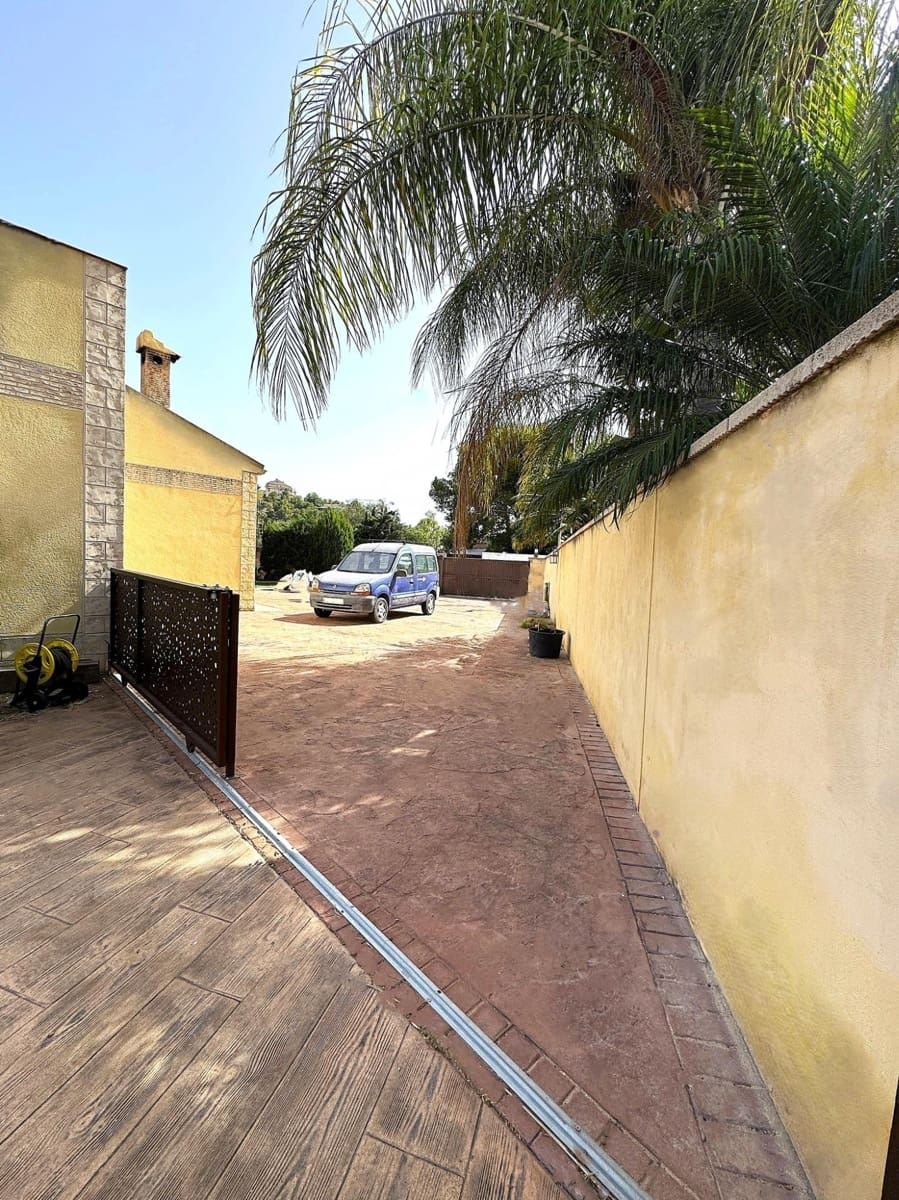4 bedroom Villa for sale in Muchamiel / Mutxamel with pool garage - € 698,000 (Ref: 9986856)