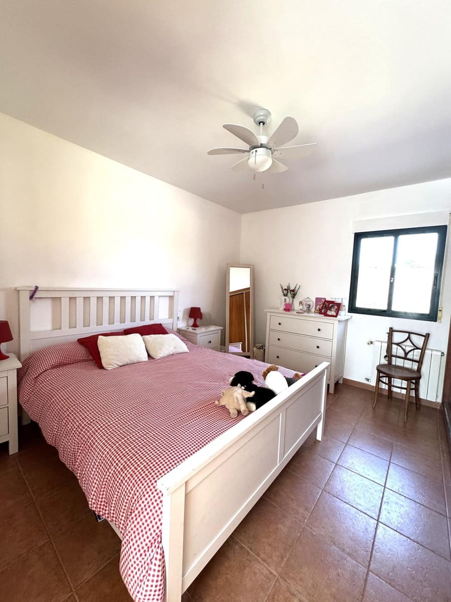 4 bedroom Villa for sale in Muchamiel / Mutxamel with pool garage - € 698,000 (Ref: 9986856)