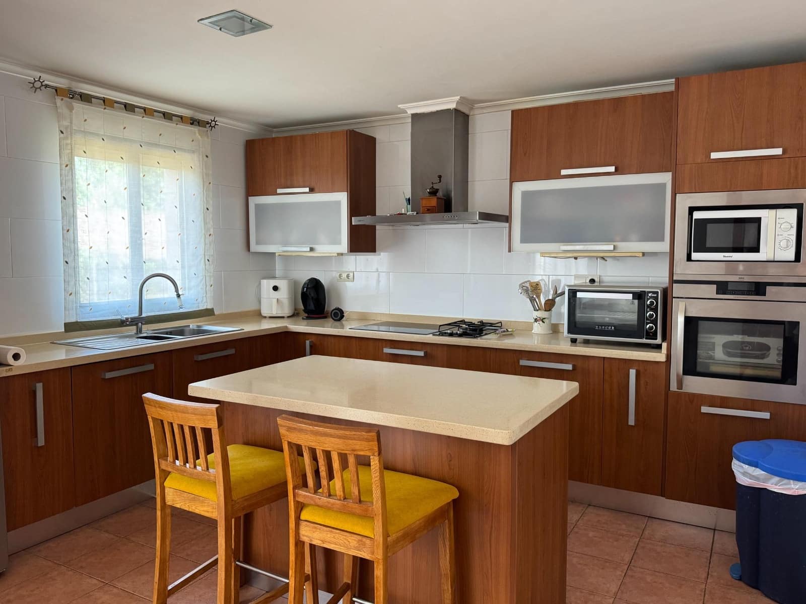 4 bedroom Villa for sale in Muchamiel / Mutxamel with pool garage - € 698,000 (Ref: 9986856)