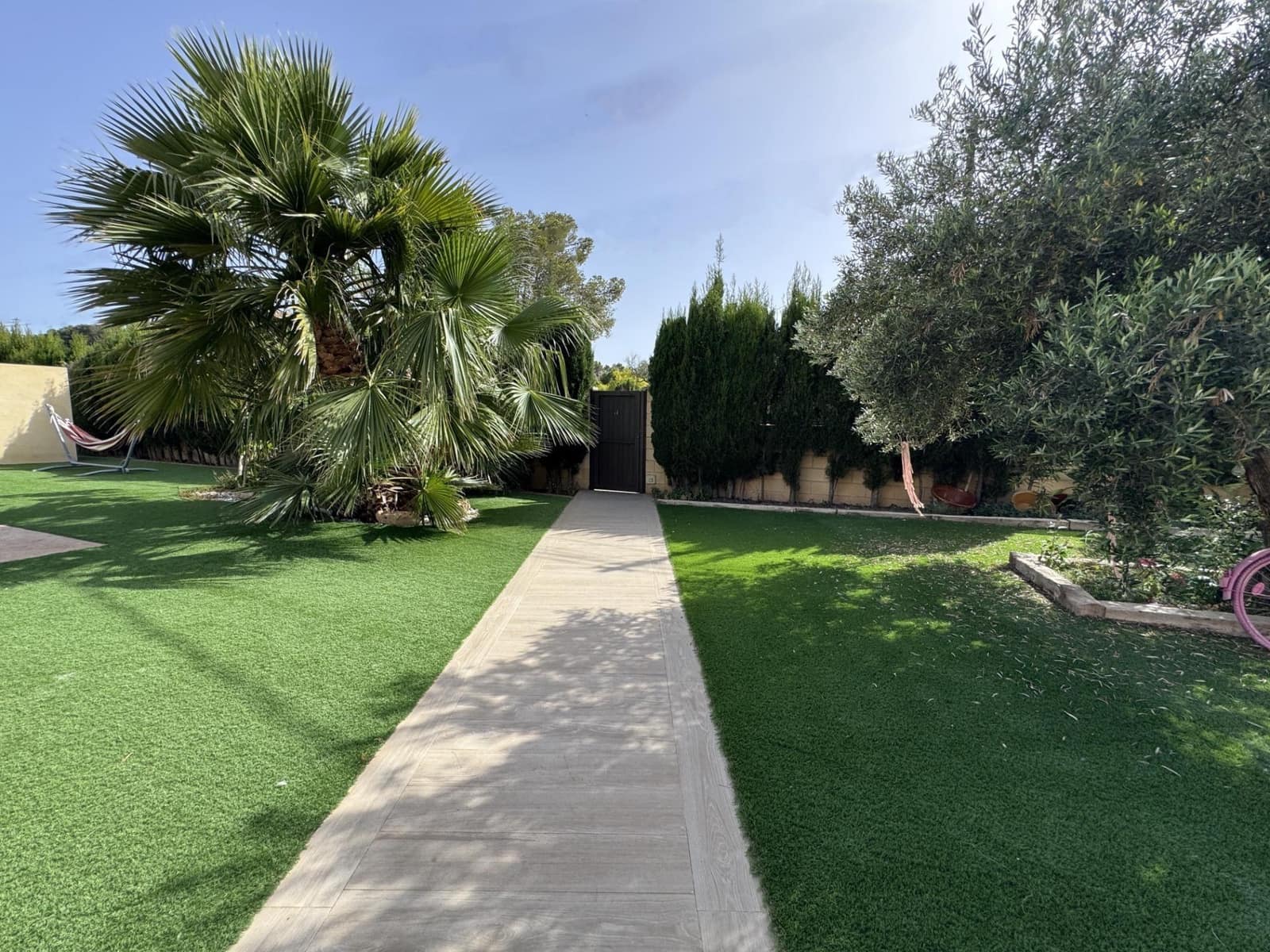 4 bedroom Villa for sale in Muchamiel / Mutxamel with pool garage - € 698,000 (Ref: 9986856)