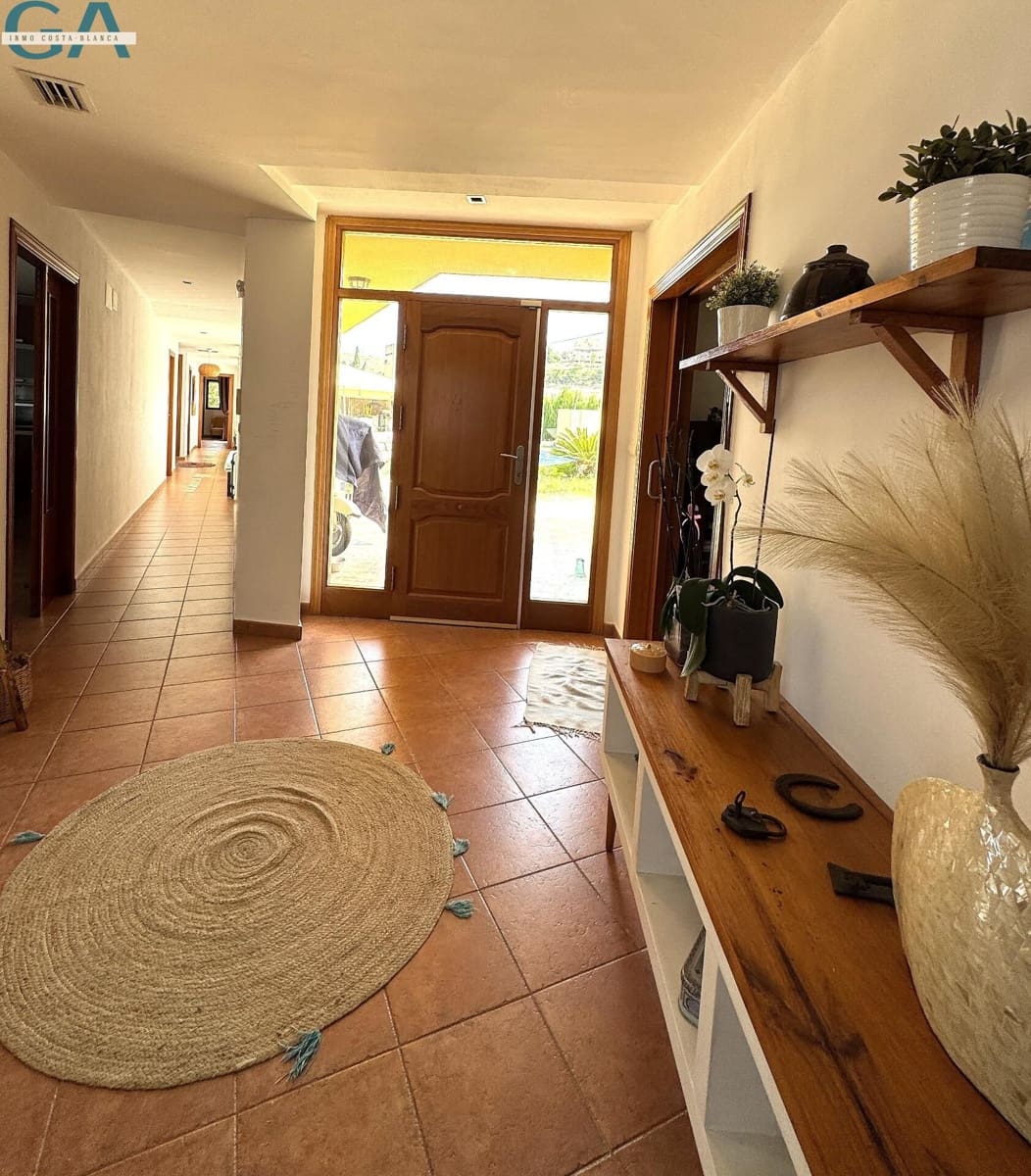3 bedroom Villa for sale in Muchamiel / Mutxamel with pool garage - € 698,000 (Ref: 9986856)