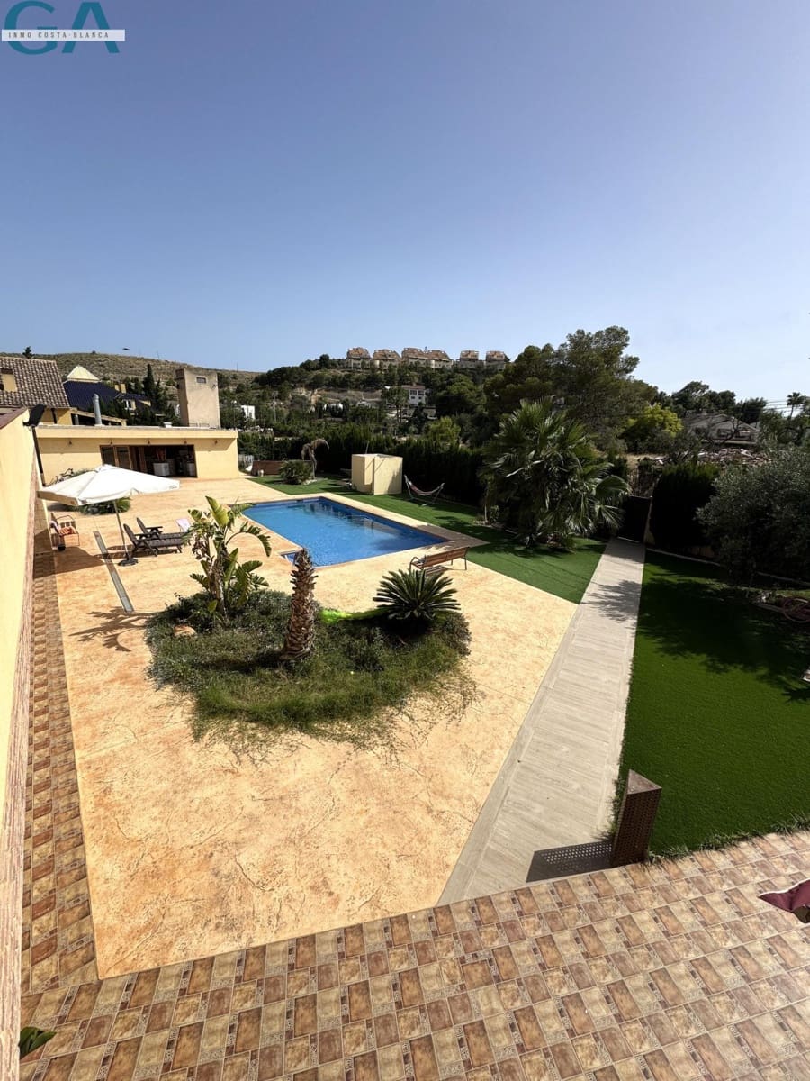3 bedroom Villa for sale in Muchamiel / Mutxamel with pool garage - € 698,000 (Ref: 9986856)