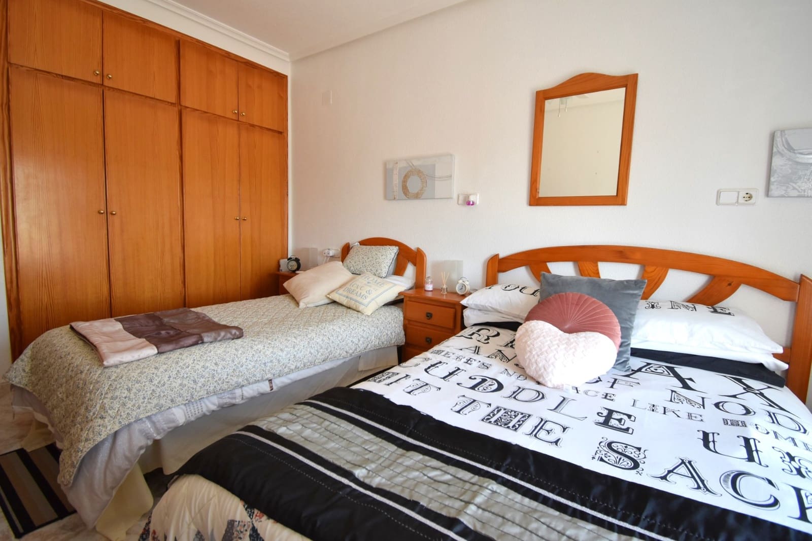 4 sypialnia Dom na sprzedaż w Orihuela Costa z basenem garażem - 290 000 € (Ref: 10005971)