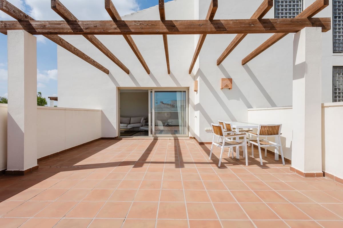 2 soveværelse Penthouse til salg i Orihuela med swimmingpool garage - € 315.000 (Ref: 10005976)