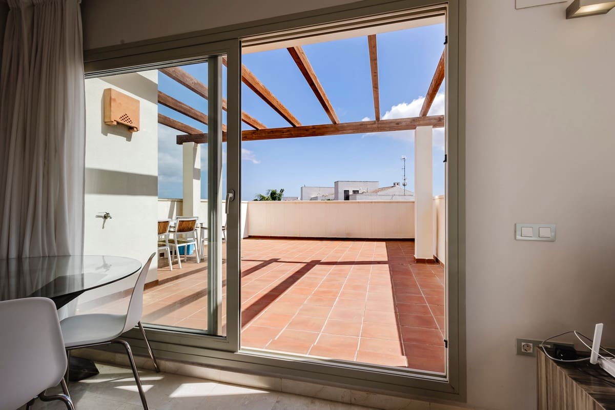 2 soveværelse Penthouse til salg i Orihuela med swimmingpool garage - € 315.000 (Ref: 10005976)