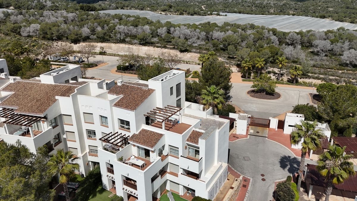 2 soveværelse Penthouse til salg i Orihuela med swimmingpool garage - € 315.000 (Ref: 10005976)