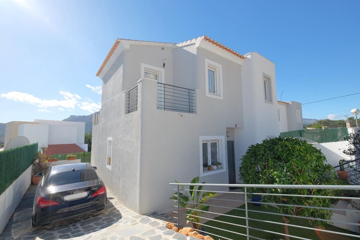 2 sypialnia Willa na sprzedaż w Alcalali / Alcanali z basenem garażem - 349 000 € (Ref: 10005977)