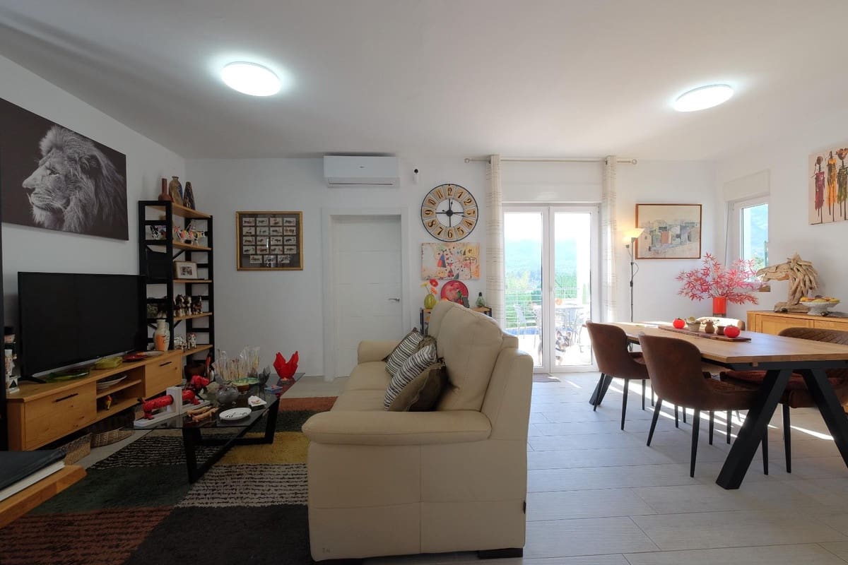 2 sypialnia Willa na sprzedaż w Alcalali / Alcanali z basenem garażem - 349 000 € (Ref: 10005977)