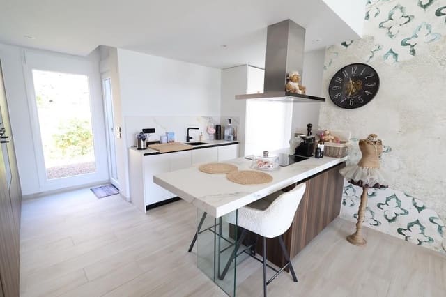 Chalet de 3 habitaciones en Algorfa en venta con piscina garaje - 510.000 € (Ref: 10005983)
