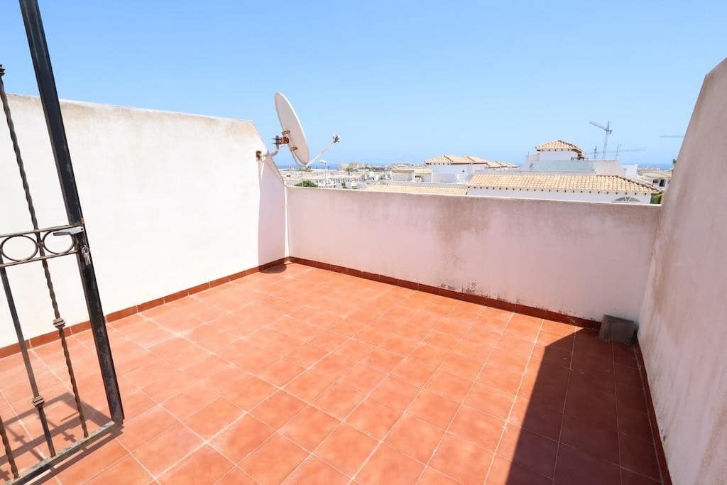 2 soveværelse Lejlighed til salg i Orihuela med swimmingpool garage - € 214.000 (Ref: 10005984)