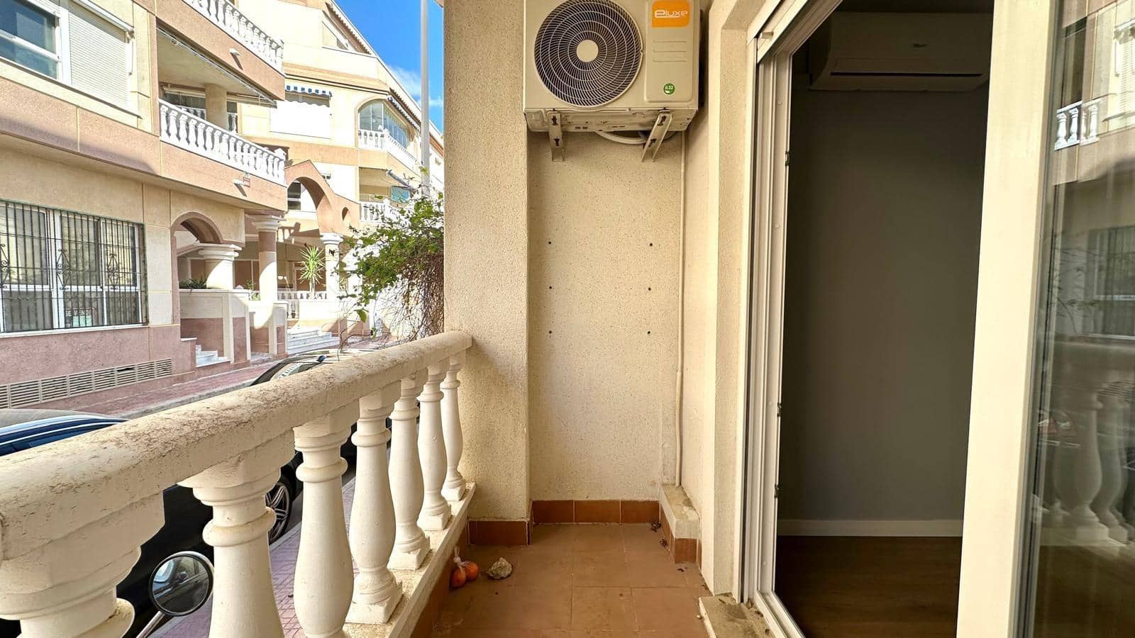 2 soveværelse Lejlighed til salg i Torrevieja - € 164.900 (Ref: 10009730)
