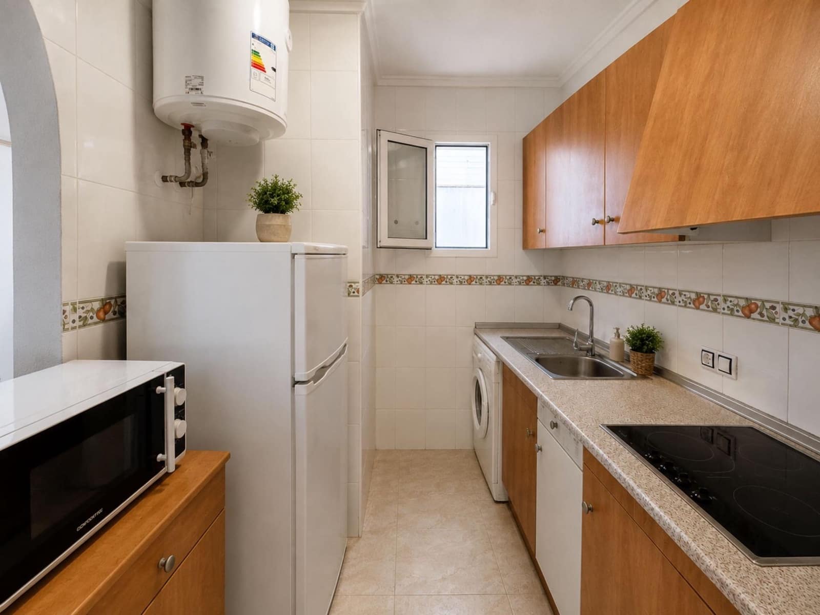 2 soverom Leilighet til salgs i Torrevieja med svømmebasseng - € 149 900 (Ref: 10009732)