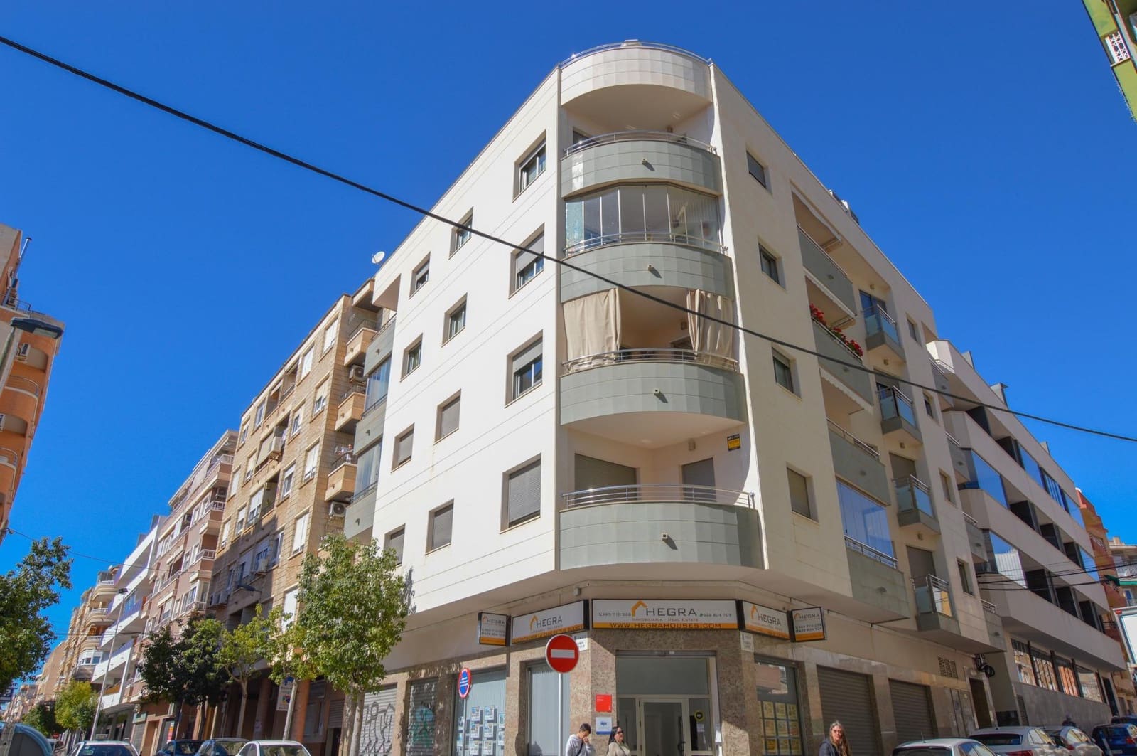 2 soveværelse Lejlighed til salg i Torrevieja med garage - € 209.900 (Ref: 10009737)
