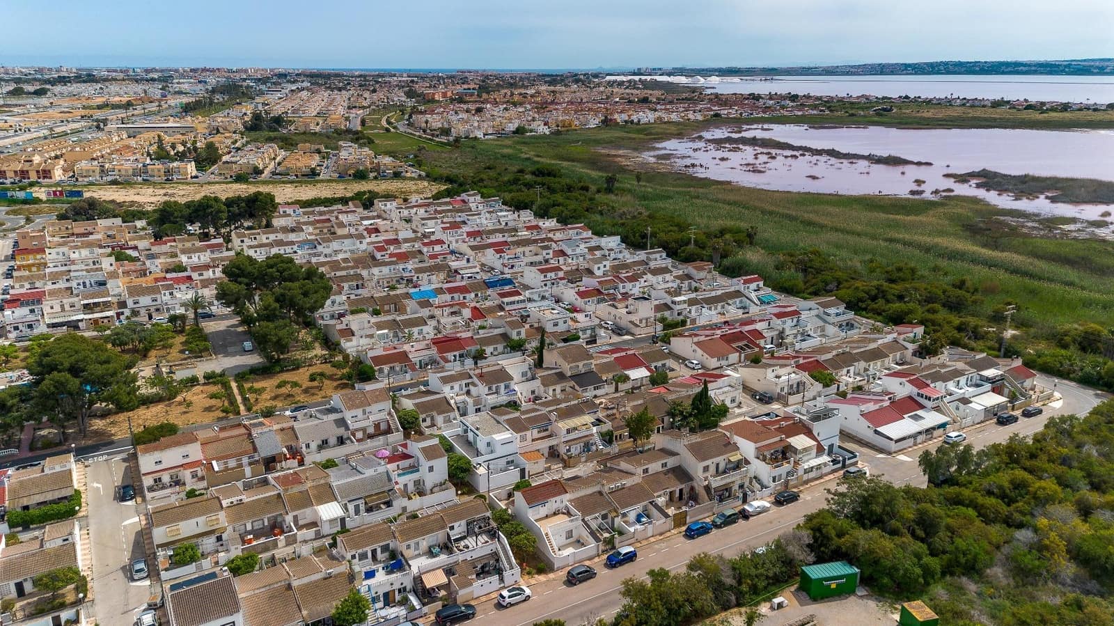 3 sypialnia Willa na sprzedaż w Torrevieja z basenem - 199 500 € (Ref: 10009740)
