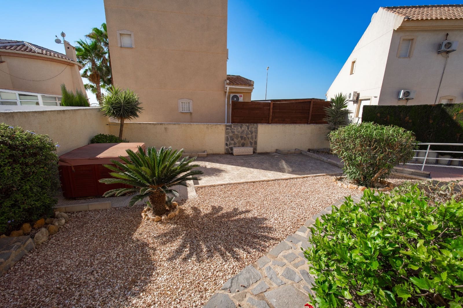2 chambre Villa/Maison à vendre à Ciudad Quesada avec piscine - 245 000 € (Ref: 10024403)
