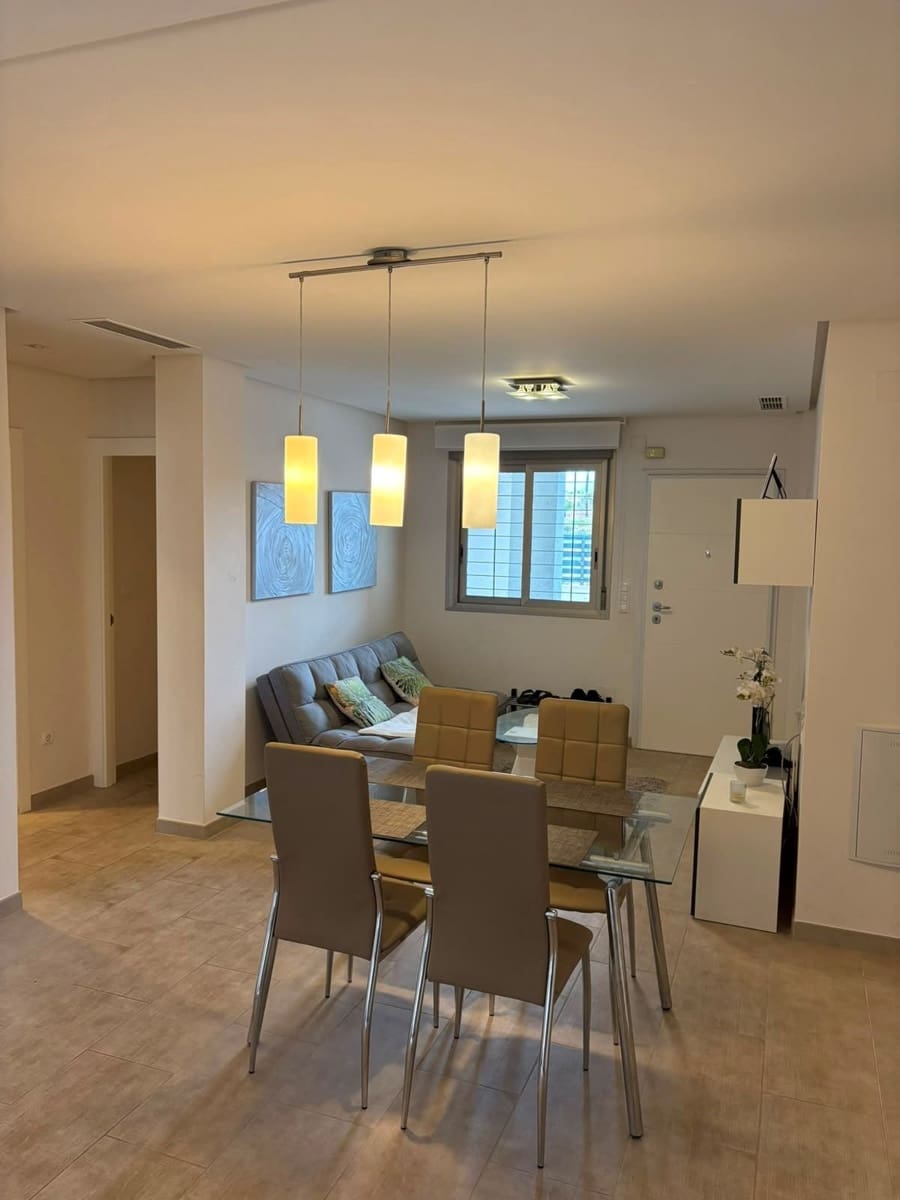 2 soveværelse Lejlighed til salg i Torrevieja med swimmingpool - € 259.000 (Ref: 10024408)