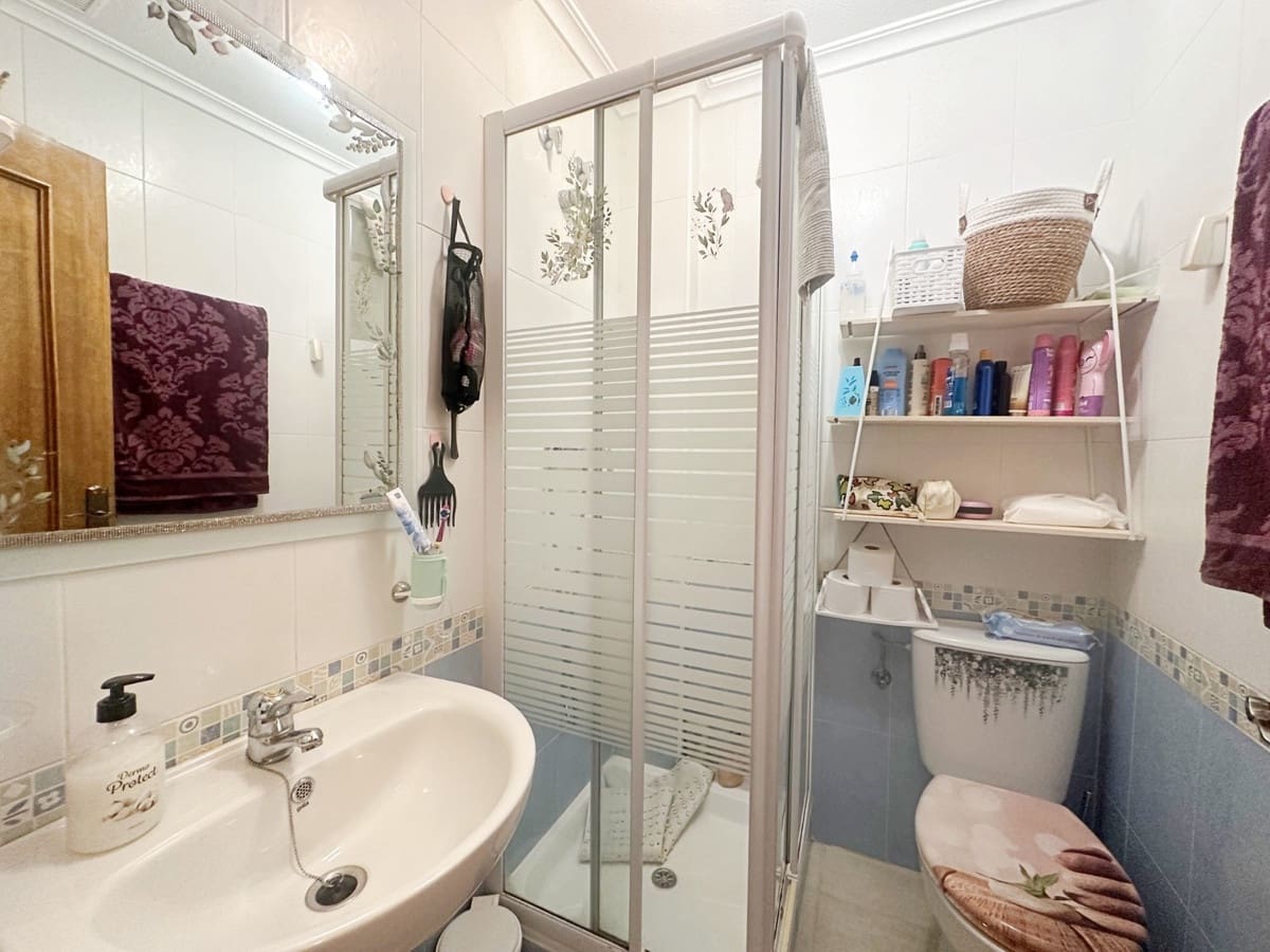 2 bedroom Bungalow for sale in Torrevieja with pool - € 162,500 (Ref: 10024412)