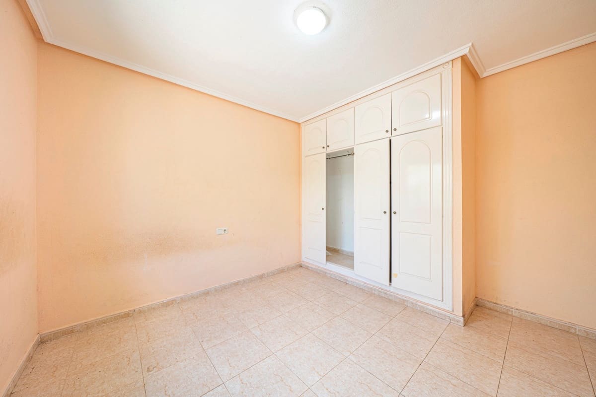 3 bedroom Villa for sale in Rojales with pool garage - € 399,000 (Ref: 10024413)