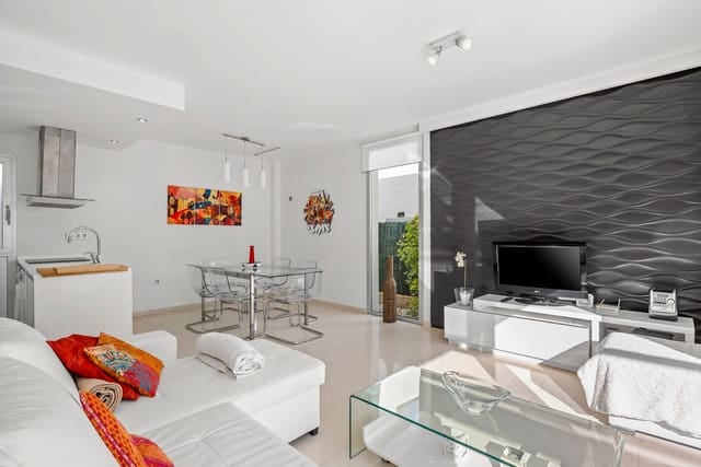 3 bedroom Villa for sale in Ciudad Quesada, Rojales with pool garage - € 399,000 (Ref: 10024415)