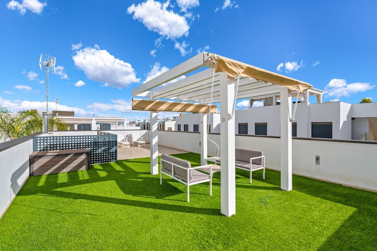 3 bedroom Villa for sale in Rojales with pool garage - € 399,000 (Ref: 10024415)