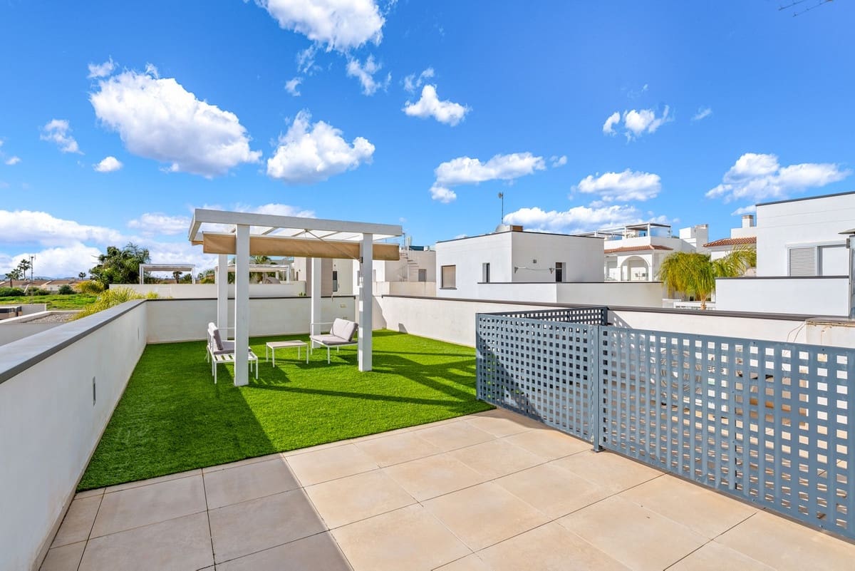 3 bedroom Villa for sale in Rojales with pool garage - € 399,000 (Ref: 10024415)