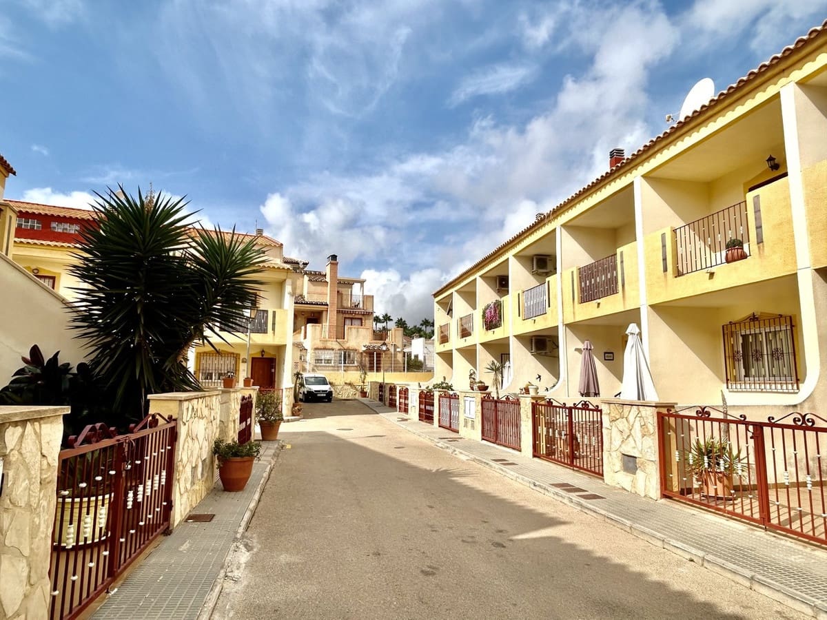 3 sovrum Lägenhet till salu i Orihuela med pool - 195 000 € (Ref: 10024416)
