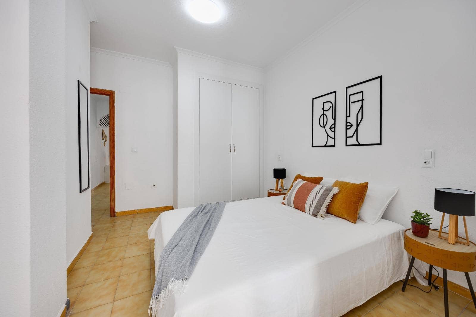 1 soveværelse Lejlighed til salg i Torrevieja med swimmingpool - € 132.969 (Ref: 10028957)
