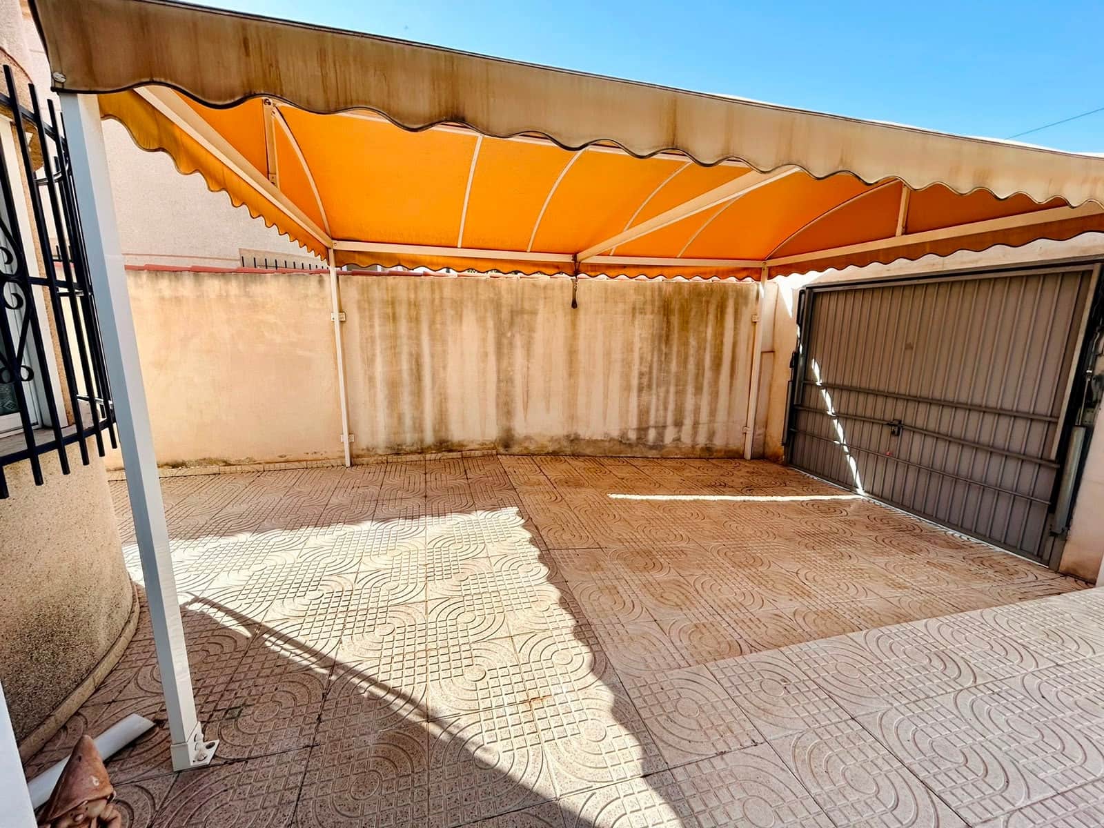 3 Zimmer Villa zu verkaufen in Torrevieja mit Pool - 360.000 € (Ref: 10028959)