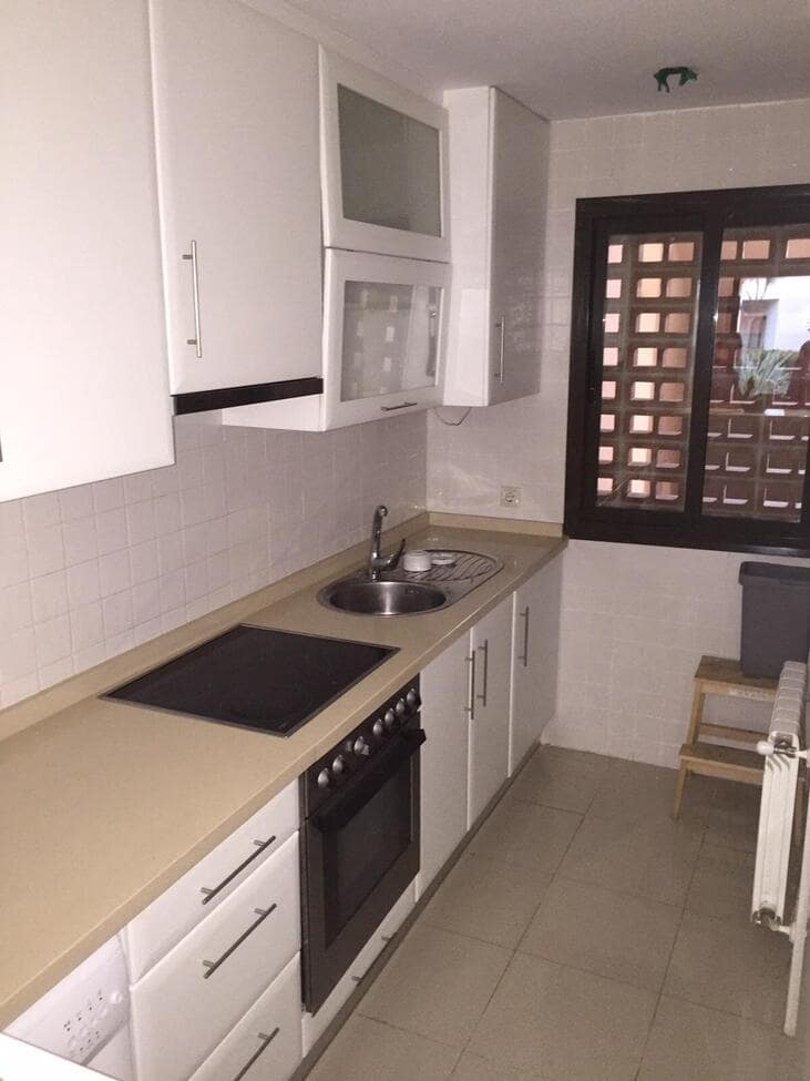 2 soverom Leilighet til salgs i Roda med svømmebasseng garasje - € 190 000 (Ref: 10030885)