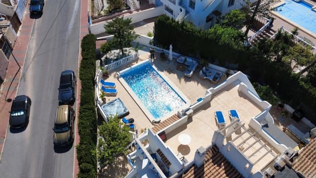 2 bedroom Semi-detached Villa for sale in Los Balcones - Los Altos, Torrevieja with pool garage - € 420,000 (Ref: 10038481)