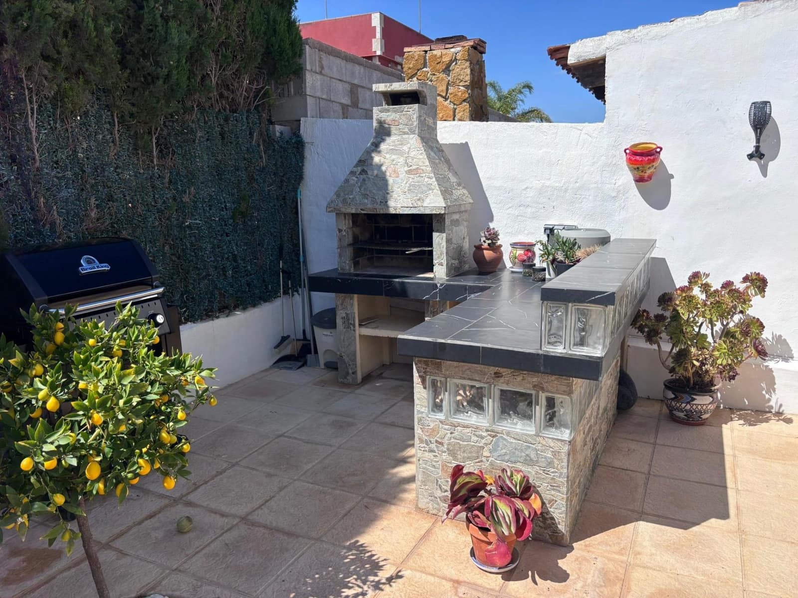 2 makuuhuone Paritalo myytävänä paikassa Torrevieja mukana uima-altaan 
autotalli - 420 000 € (Ref: 10038481)