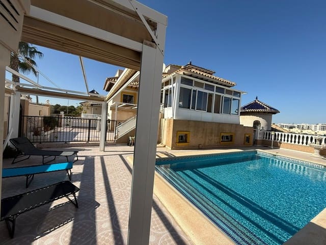 5 bedroom Villa for sale in Villamartín - Las Filipinas, Orihuela with pool - € 369,000 (Ref: 10038513)