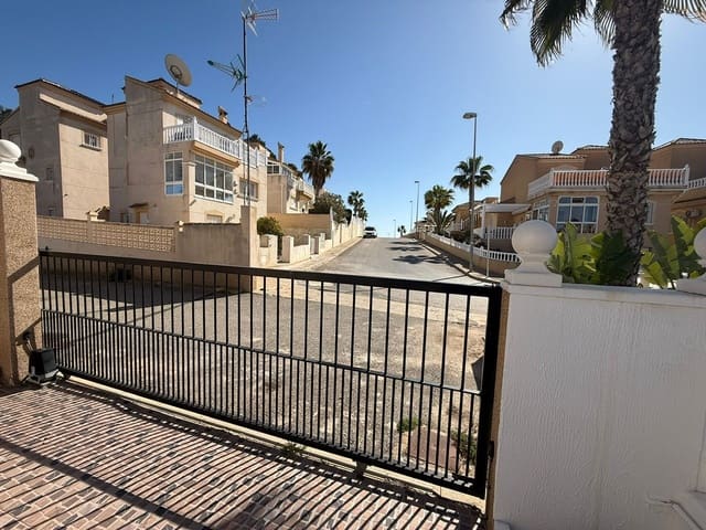 5 bedroom Villa for sale in Villamartín - Las Filipinas, Orihuela with pool - € 369,000 (Ref: 10038513)
