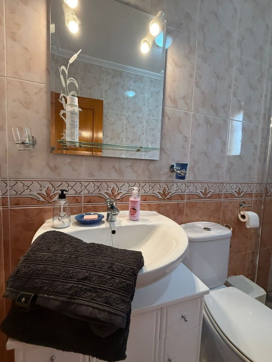 5 bedroom Villa for sale in Orihuela Costa with pool - € 369,000 (Ref: 10038513)