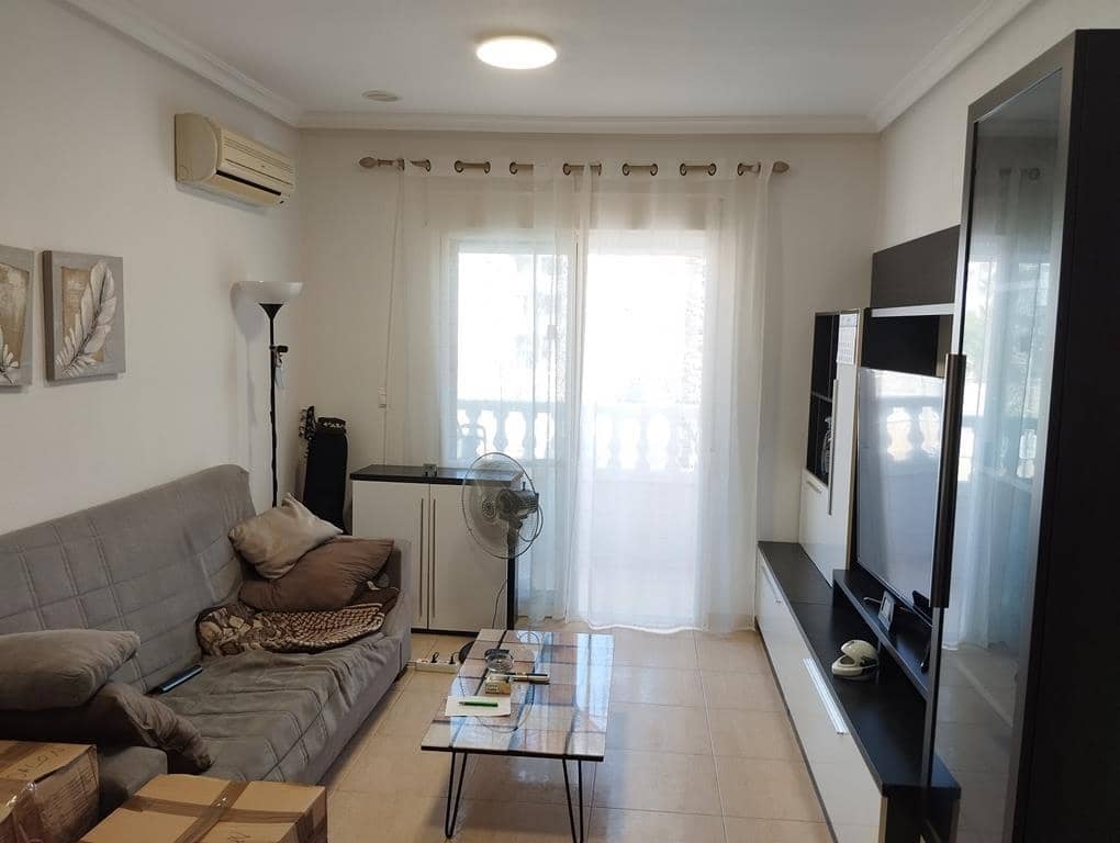 2 bedroom Apartment for sale in Torrevieja with pool - € 160,000 (Ref: 10038517)