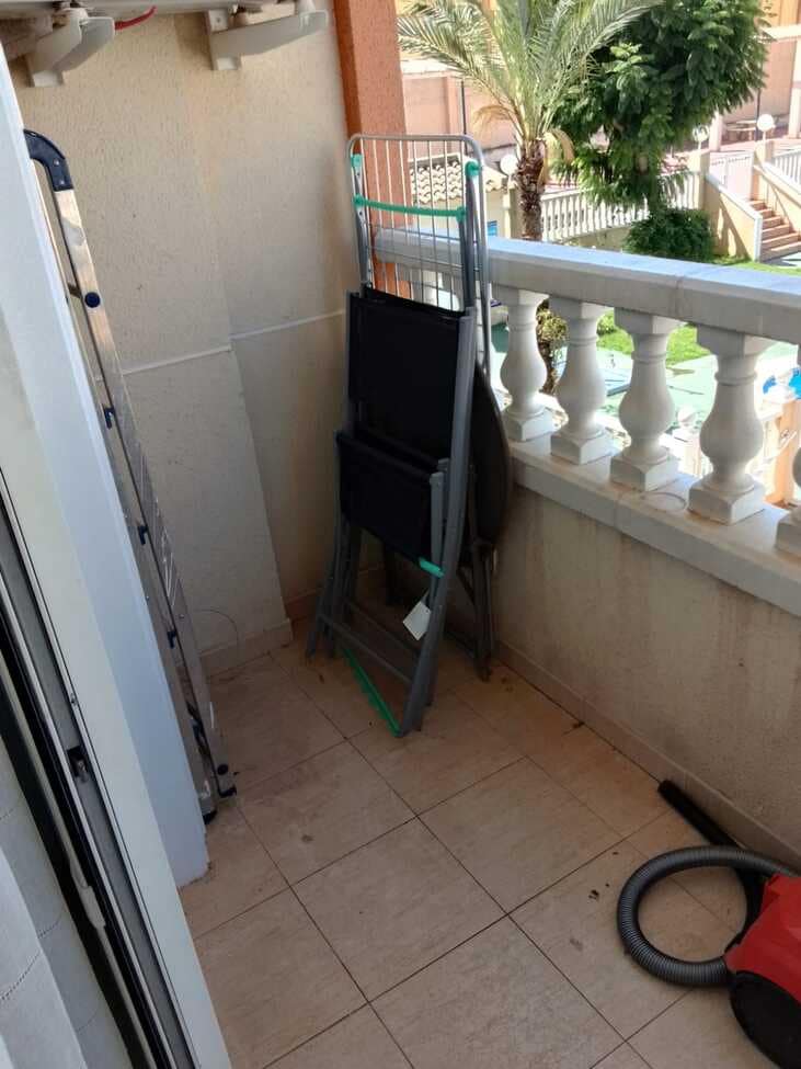 2 bedroom Apartment for sale in Torrevieja with pool - € 160,000 (Ref: 10038517)