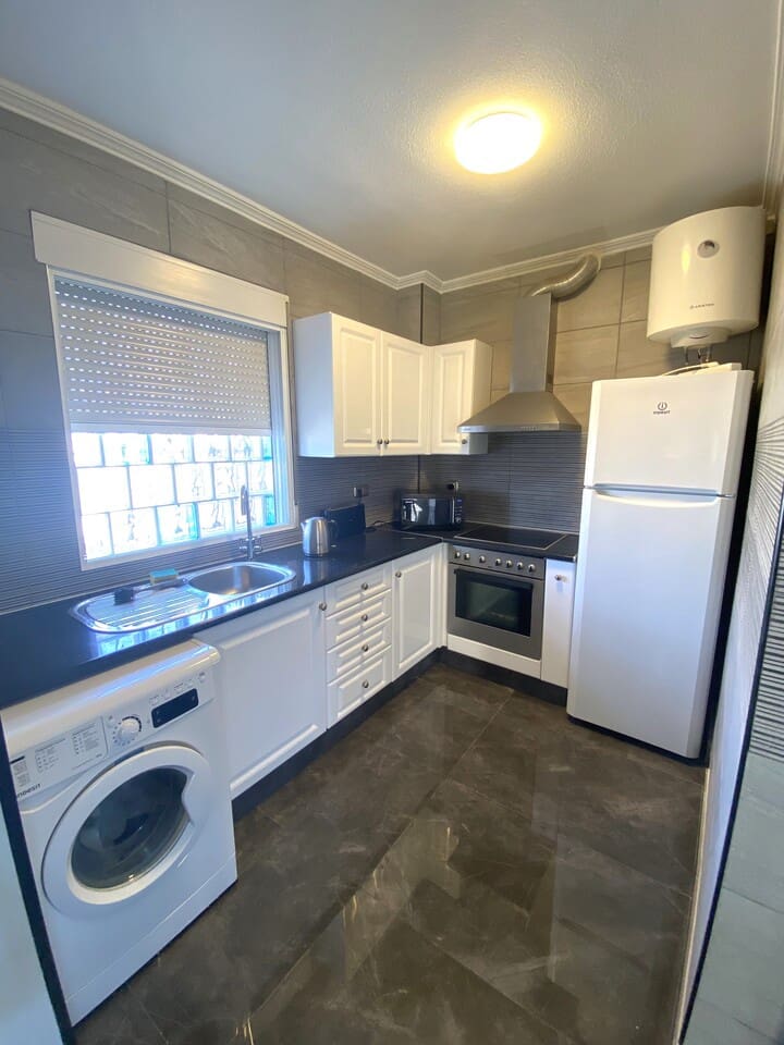 5 bedroom Villa for sale in La Zenia with pool garage - € 359,995 (Ref: 10041464)
