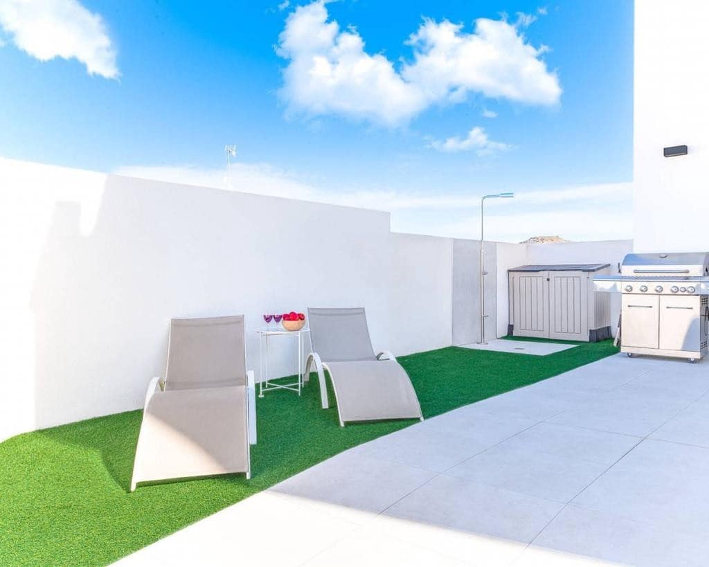 4 bedroom Villa for sale in Benijofar with pool garage - € 480,000 (Ref: 10041471)