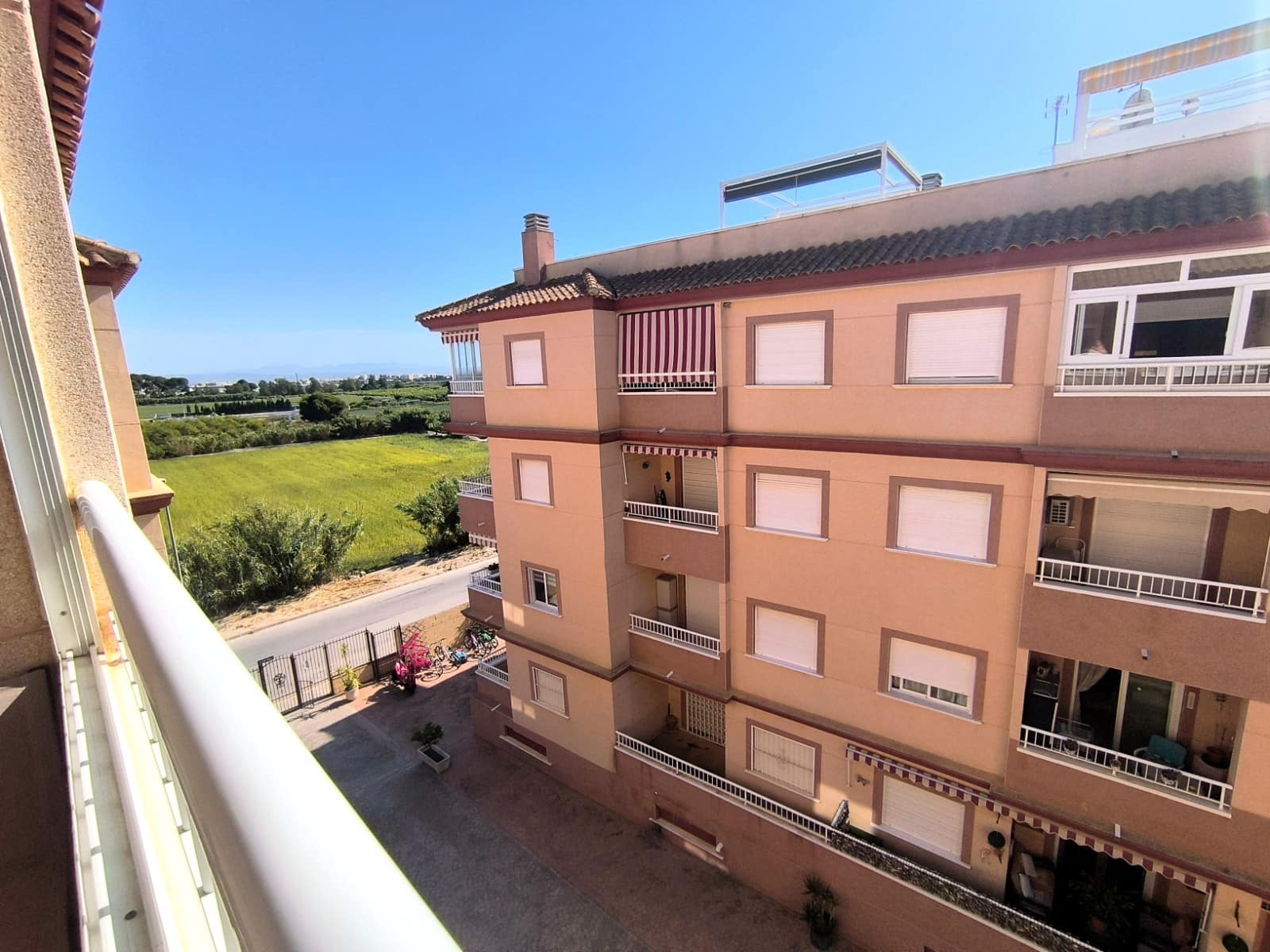 2 sypialnia Apartament na sprzedaż w Algorfa z basenem garażem - 125 000 € (Ref: 10041473)