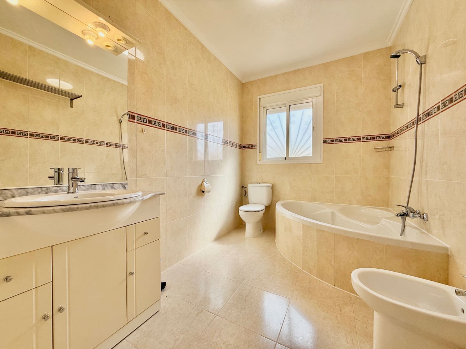 3 sovrum Hus till salu i Ciudad Quesada med pool - 229 000 € (Ref: 10047616)