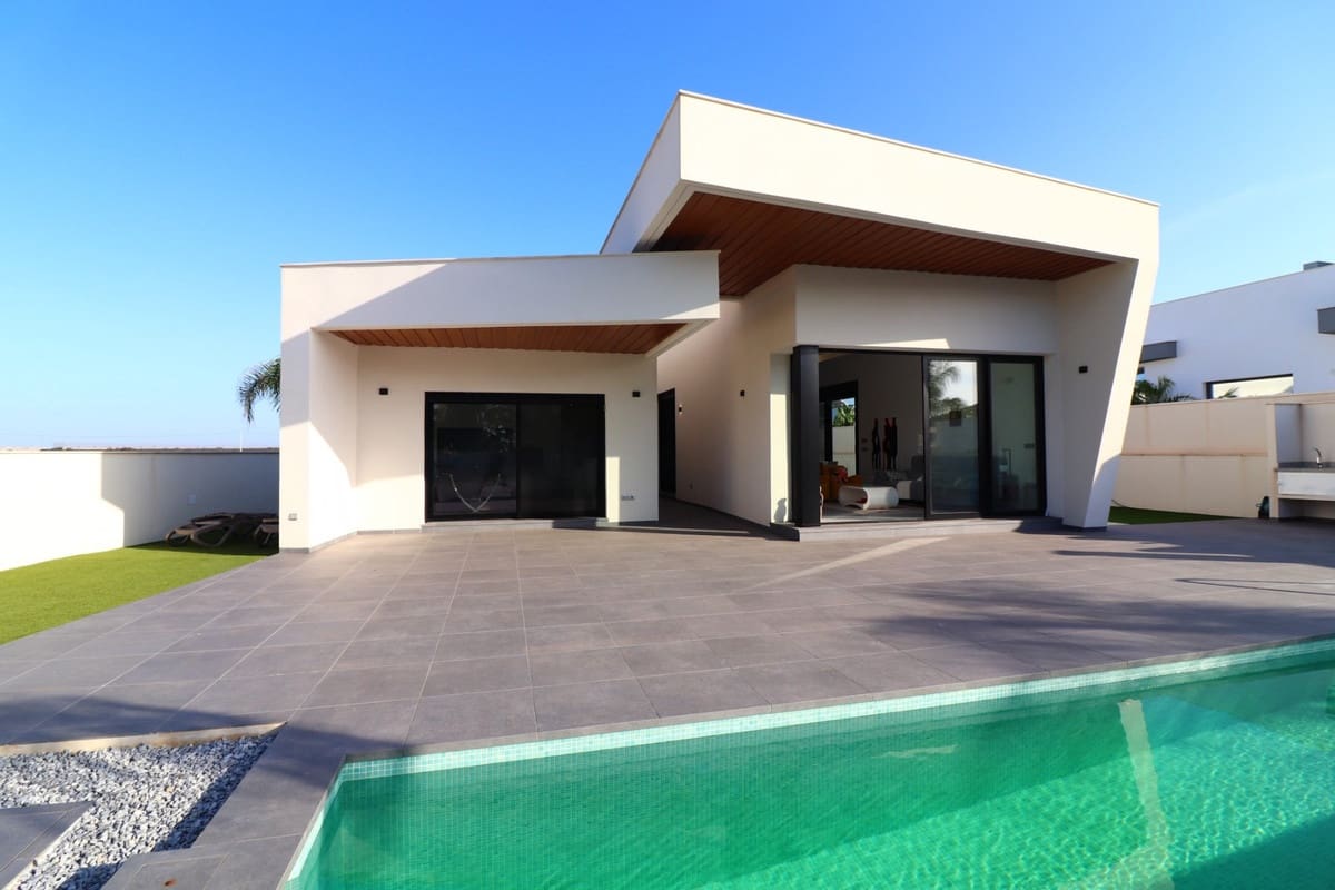 3 makuuhuone Huvila myytävänä paikassa Formentera del Segura mukana uima-altaan 
autotalli - 625 000 € (Ref: 10047619)
