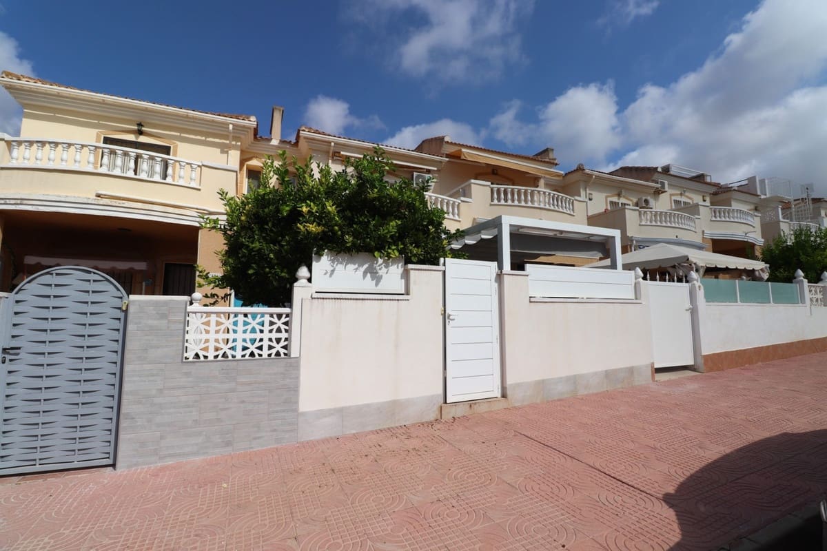 2 quarto Casa em Banda para venda em Benijofar com piscina - 205 000 € (Ref: 10047621)