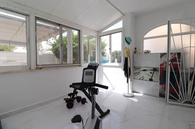 2 bedroom Townhouse for sale in Benijófar with pool - € 205,000 (Ref: 10047621)